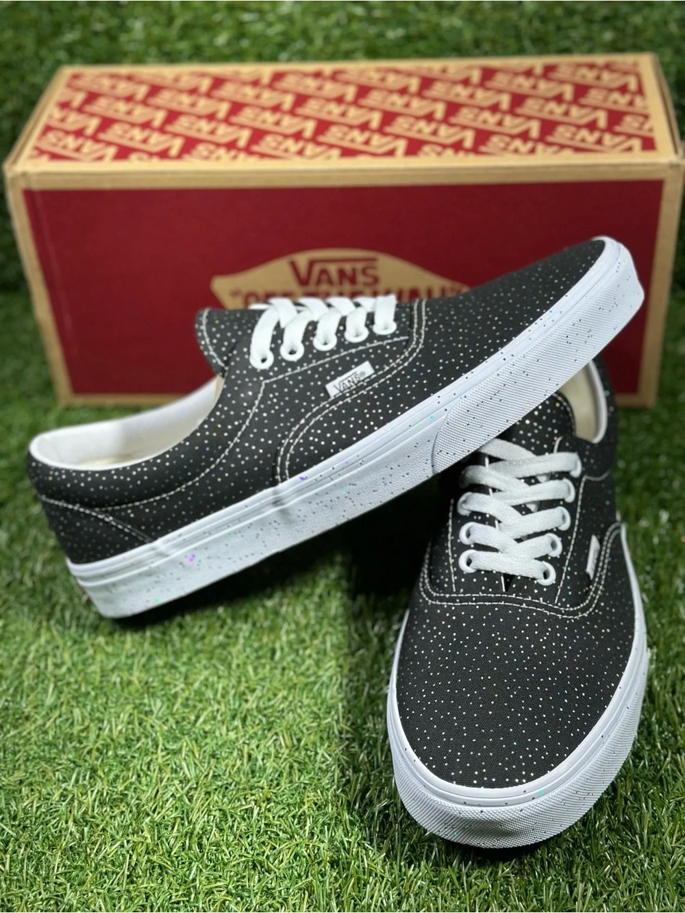Vans Era Confetti, Black/ Silver Glitter/ White, Men’s 10, VN0A4U392NA